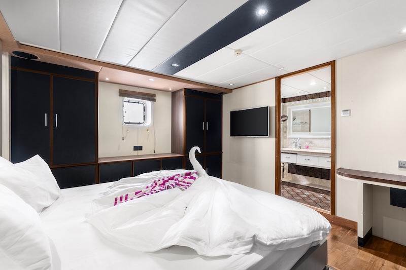 Seafari Explorer2