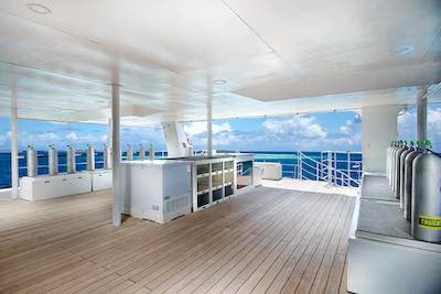 solitude-adventurer-2